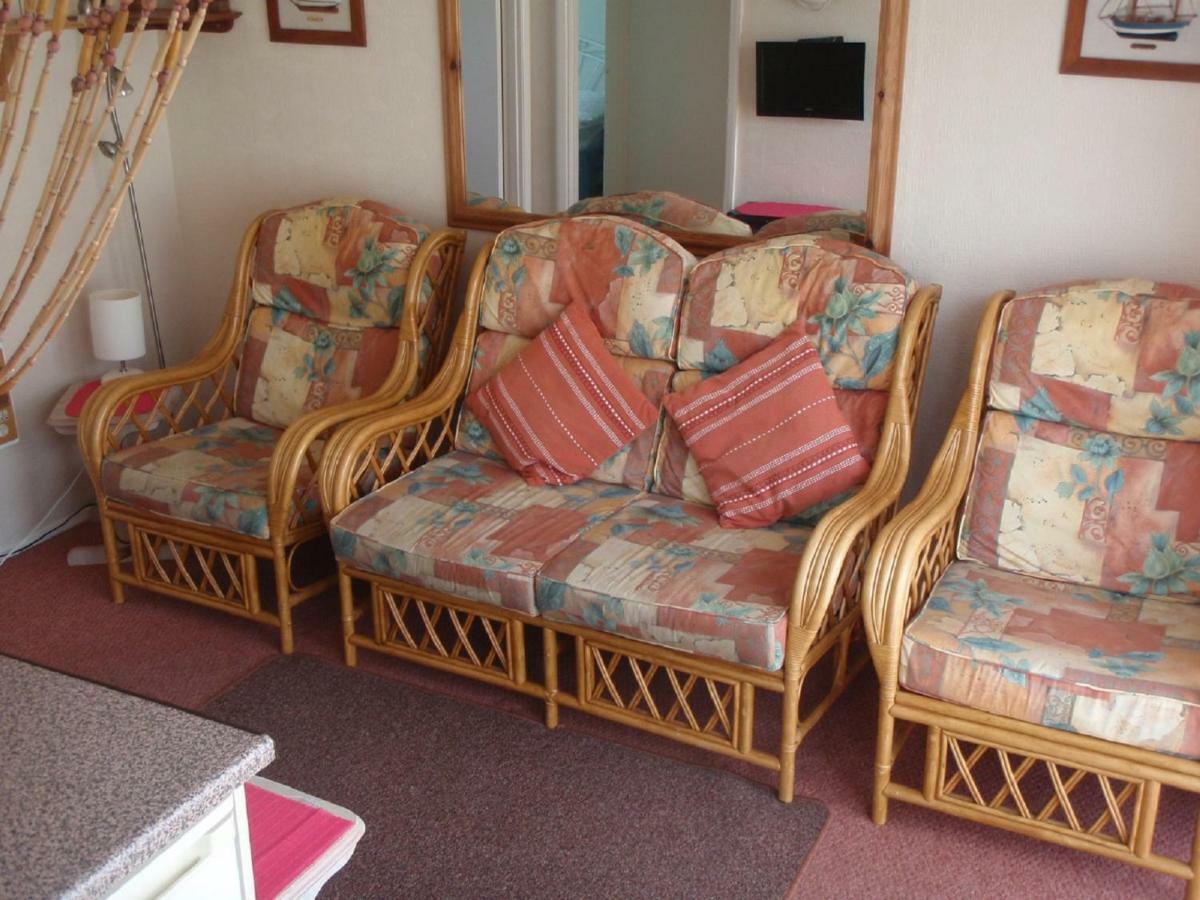 Chalets & Lodges At Atlantic Bays Holiday Park Padstow Chambre photo